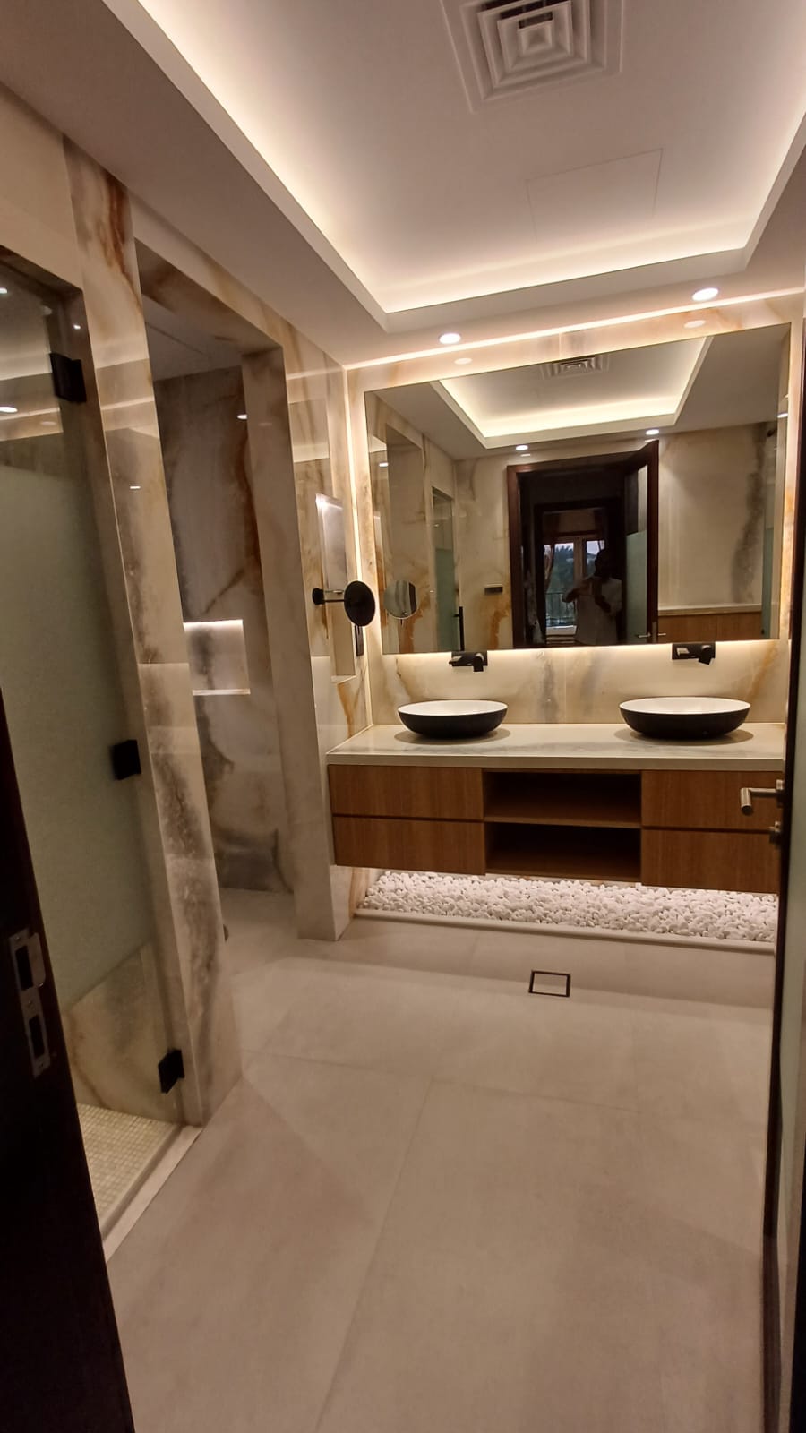 W28 Emirates Hills image 2